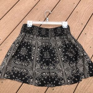 SKIRT! Size medium